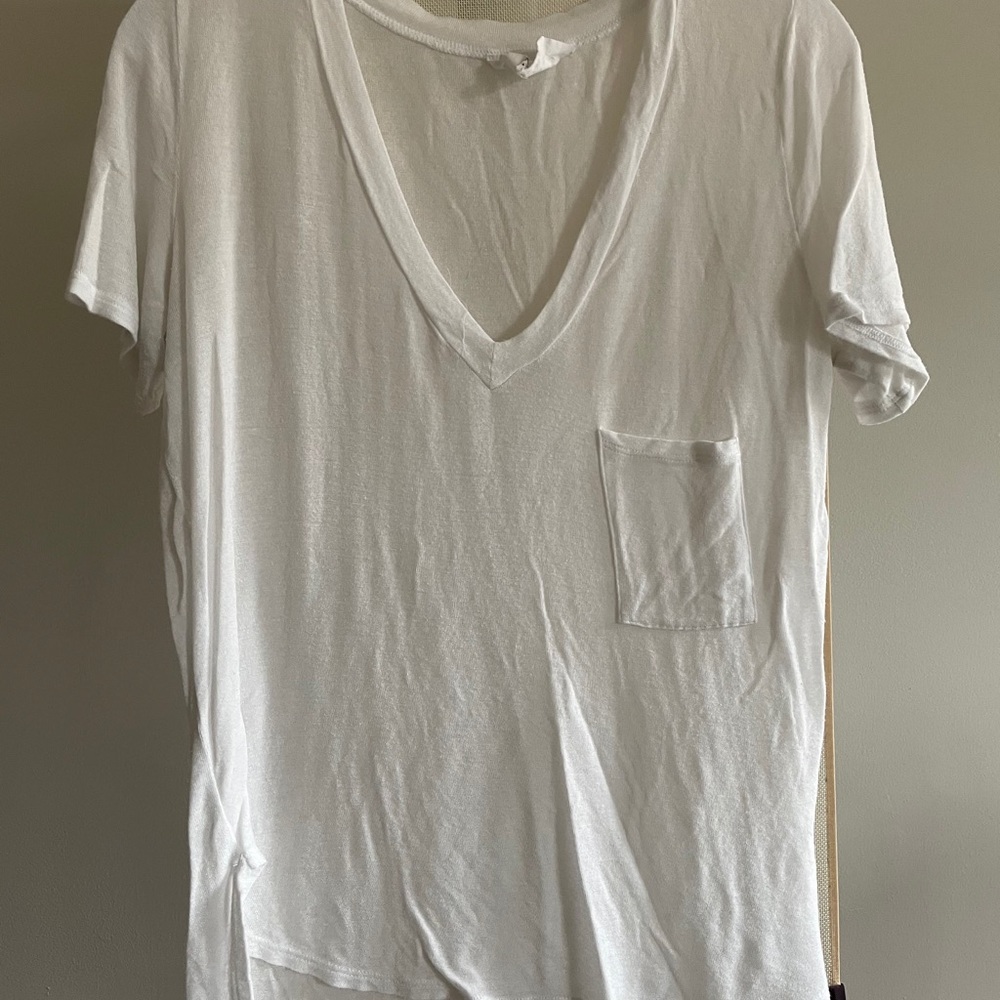 Urban outfitters white tee